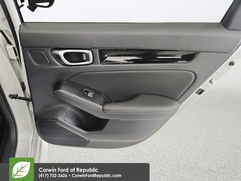 Used 2024 Honda Civic Touring image 28
