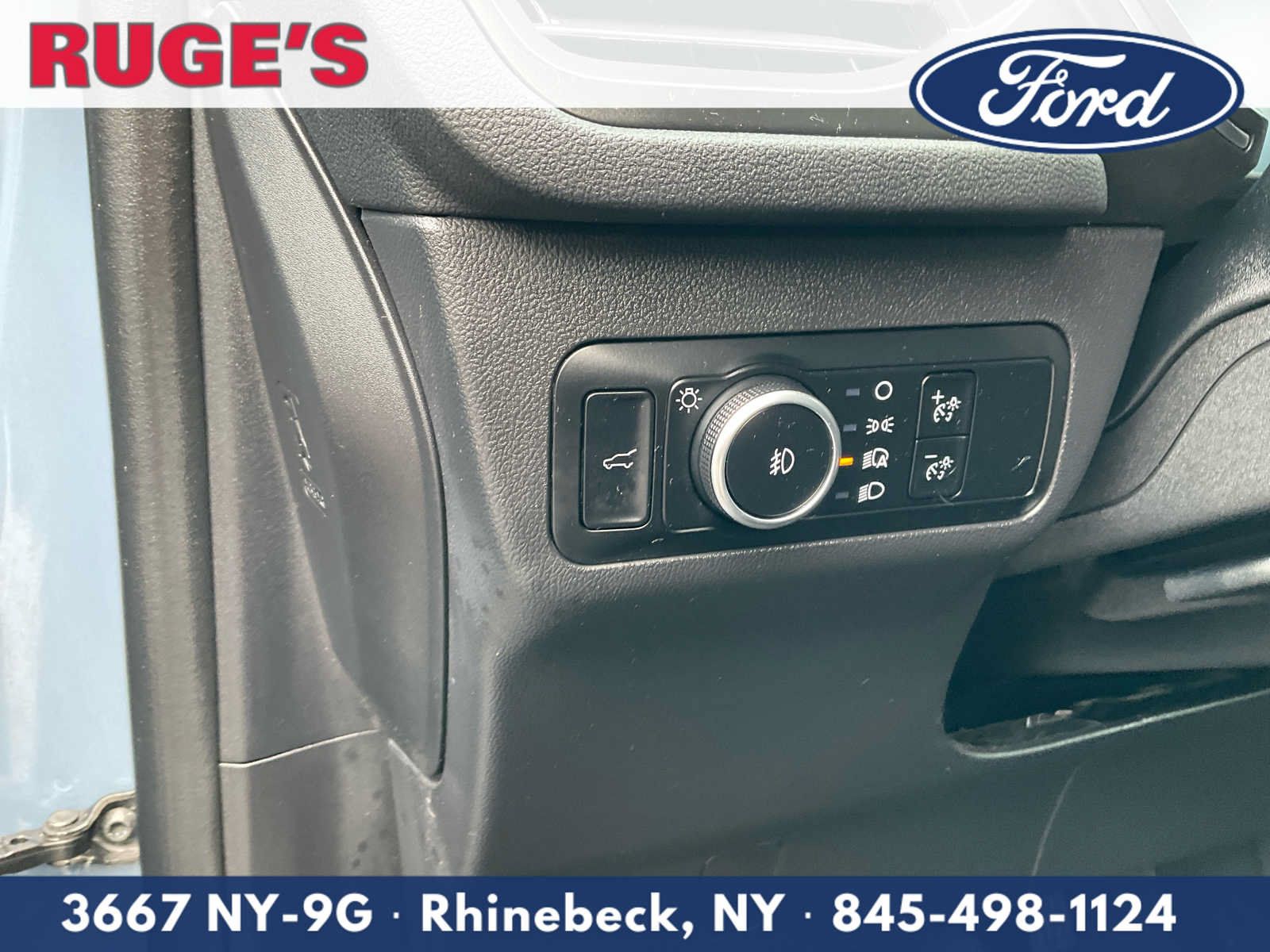 Certified 2024 Ford Escape Platinum w/ Premium Technology Package AWD/4WD image 18
