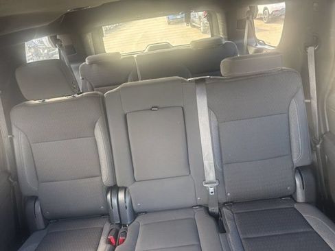 Used 2024 GMC Yukon SLE AWD/4WD image 16