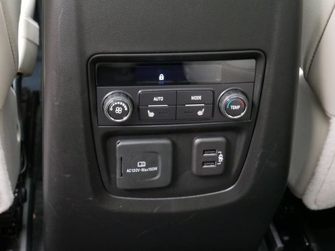 Used 2024 Buick Enclave Avenir w/ Avenir Technology Package AWD/4WD image 14
