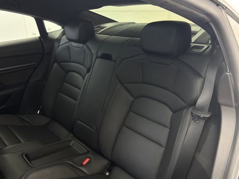 Used 2021 Porsche Taycan Turbo S image 15