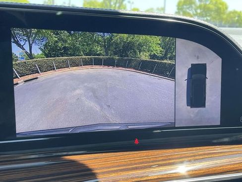 Used 2023 Cadillac Escalade Premium Luxury image 20