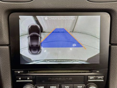 Used 2018 Porsche 718 Boxster RWD image 14