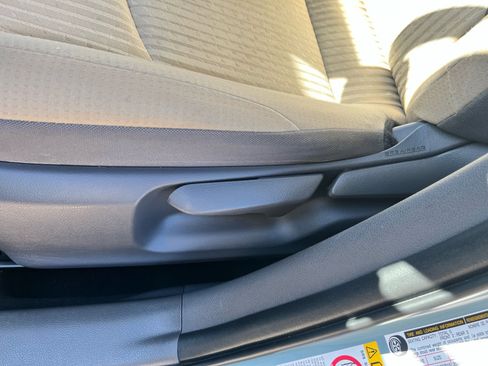 Used 2016 Toyota Prius Two image 14