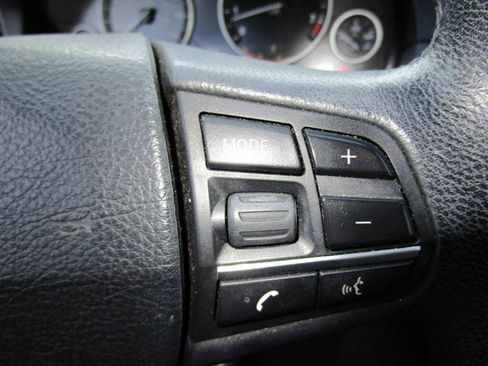 Used 2011 BMW 528i Sedan image 26