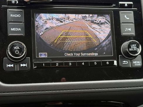 Used 2020 Honda HR-V LX image 18