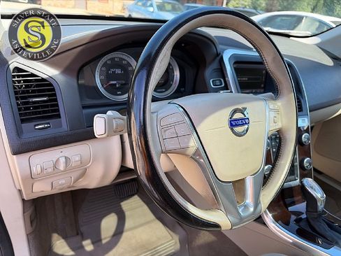 Used 2013 Volvo XC60 T6 AWD/4WD image 22