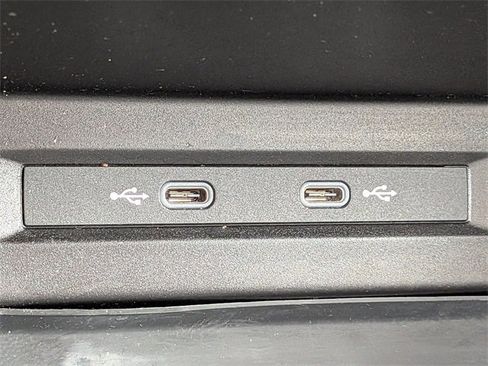 Certified 2023 Volkswagen Tiguan SE w/ Panoramic Sunroof Package image 23