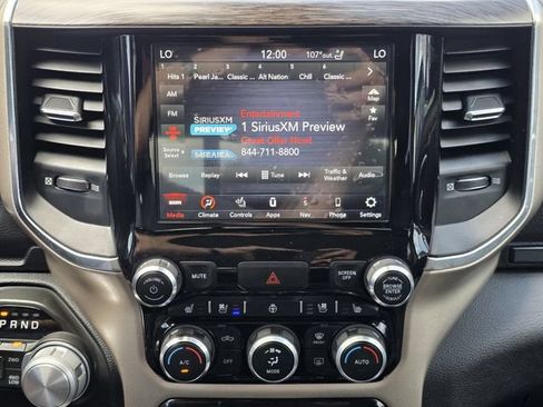 Used 2019 RAM 1500 Laramie AWD/4WD image 16