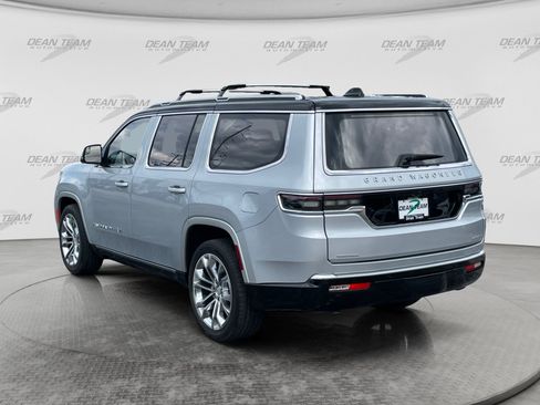 Used 2022 Jeep Grand Wagoneer Series II w/ Premium Group II AWD/4WD image 6