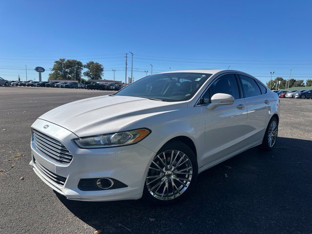 Used 2013 Ford Fusion SE FWD image 1