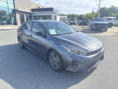 Used 2024 Kia Forte GT-Line w/ GT-Line Premium Package FWD image 3