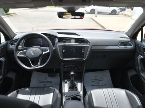 Used 2023 Volkswagen Tiguan SE FWD image 10