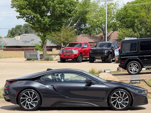 Used 2015 BMW i8 image 5