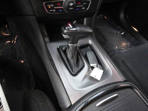 Used 2019 Dodge Charger SXT w/ Blacktop Package image 14