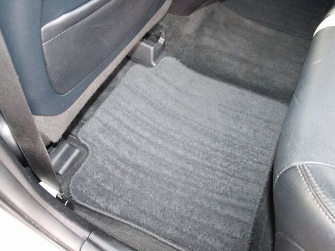 Used 2017 Toyota Avalon XLE image 48