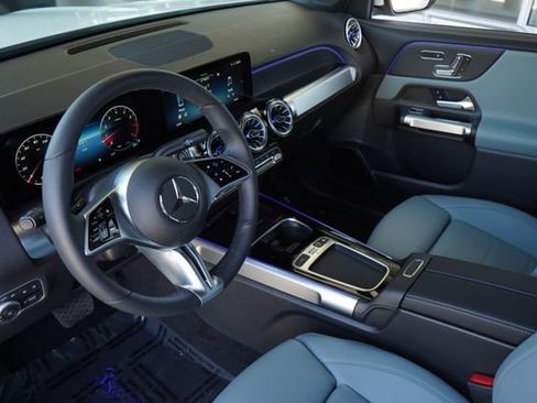 Used 2026 Mercedes-Benz GLB 250 image 24
