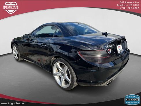 Used 2013 Mercedes-Benz SLK 250 image 5