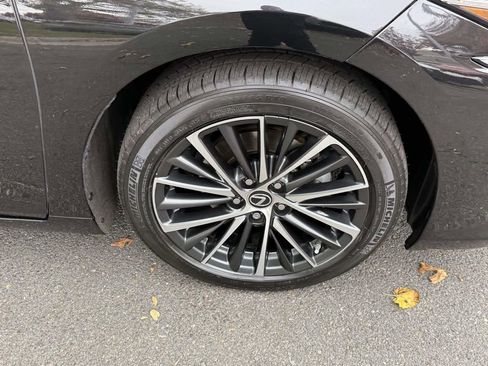 Used 2023 Lexus ES 350 Premium image 7