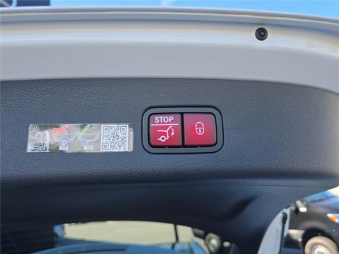 Used 2026 Mercedes-Benz GLC 300 4MATIC image 6