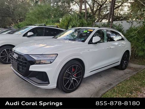 Used 2020 Audi Q8 Prestige w/ Prestige Package image 3