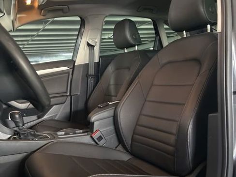 Used 2021 Volkswagen Jetta SE image 7