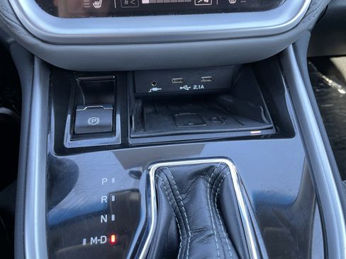 Used 2022 Subaru Outback Premium image 23