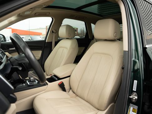 Used 2018 Audi Q5 2.0T Premium Plus w/ Premium Plus Package image 14