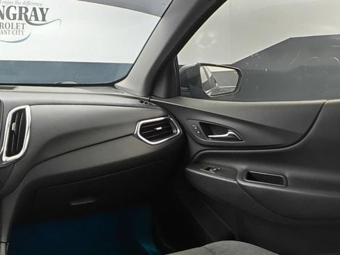 Certified 2022 Chevrolet Equinox LT FWD image 11