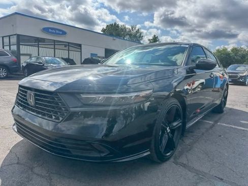Used 2025 Honda Accord Sport image 6