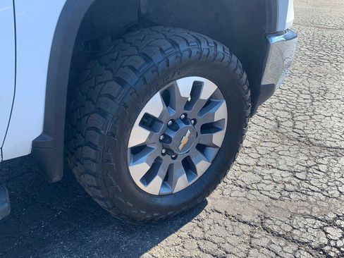 Used 2024 Chevrolet Silverado 2500 LT w/ All Star Edition image 9