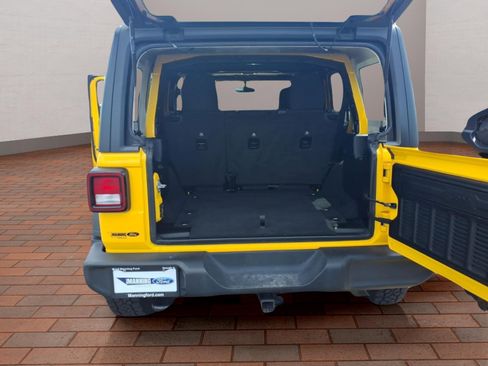 Used 2021 Jeep Wrangler Unlimited Sport AWD/4WD image 27