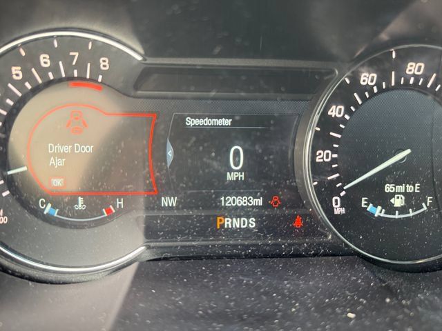 Used 2017 Lincoln MKX Premiere FWD image 2