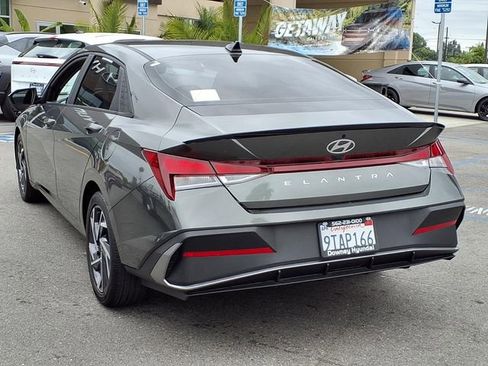 Certified 2025 Hyundai Elantra Sport FWD image 6