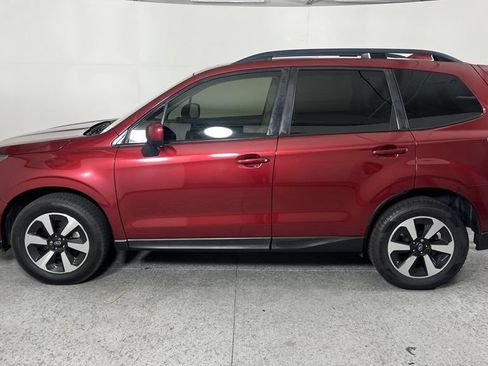 Used 2018 Subaru Forester 2.5i Premium w/ Popular Package #2A AWD/4WD image 6