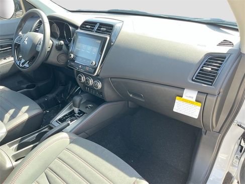 New 2025 Mitsubishi Outlander Sport SE image 27
