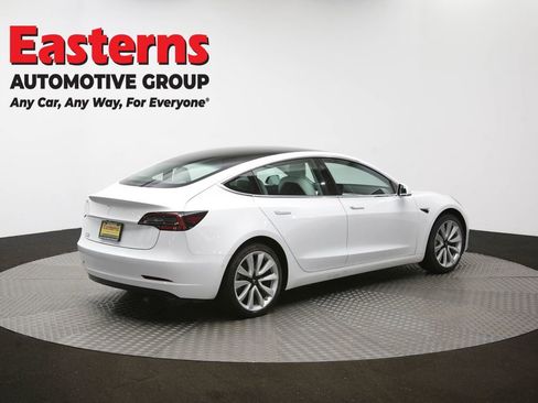 Used 2019 Tesla Model 3 Standard Range image 38