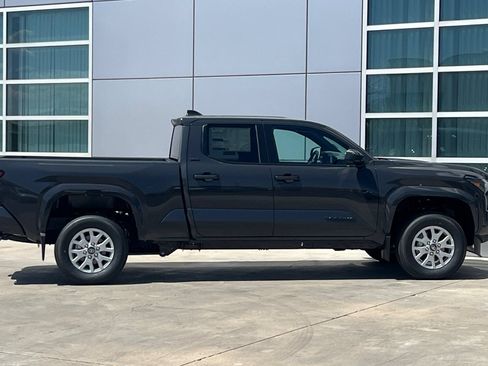 New 2026 Toyota Tacoma SR5 AWD/4WD image 3