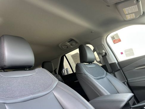 New 2026 Ford Explorer Active w/ Active Comfort Package RWD image 18