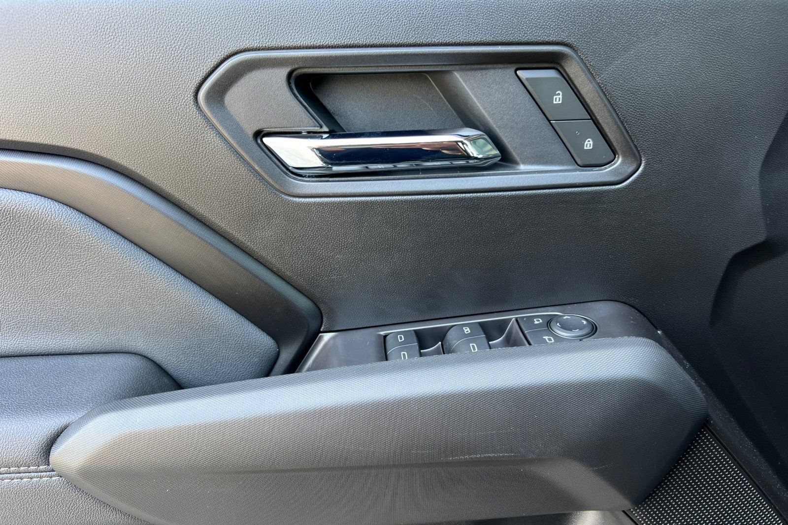 New 2025 GMC Canyon Elevation w/ Convenience Package RWD image 12