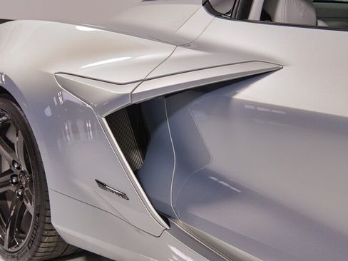 Used 2024 Chevrolet Corvette E-Ray AWD/4WD image 37