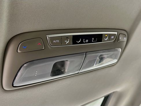 Used 2025 Kia Telluride S FWD image 29