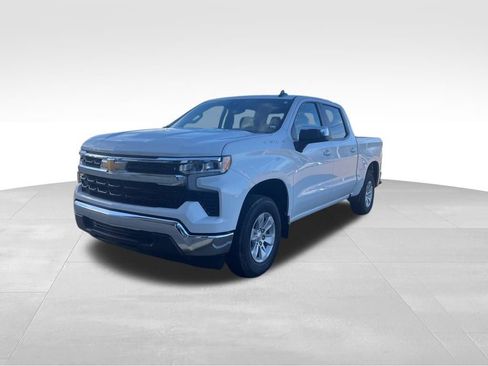 Used 2025 Chevrolet Silverado 1500 LT image 2