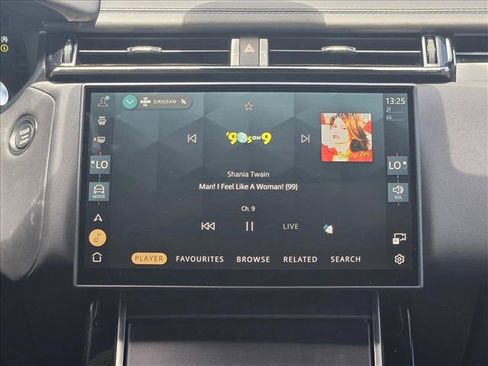 Used 2026 Land Rover Range Rover Velar Dynamic SE AWD/4WD image 13