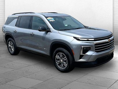 Used 2026 Chevrolet Traverse LT w/ Driver Confidence Package