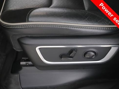 Used 2022 RAM 1500 Laramie AWD/4WD image 18