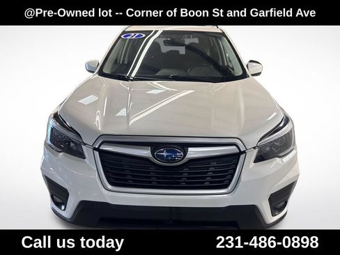 Used 2021 Subaru Forester Premium w/ Popular Package #1 AWD/4WD image 8
