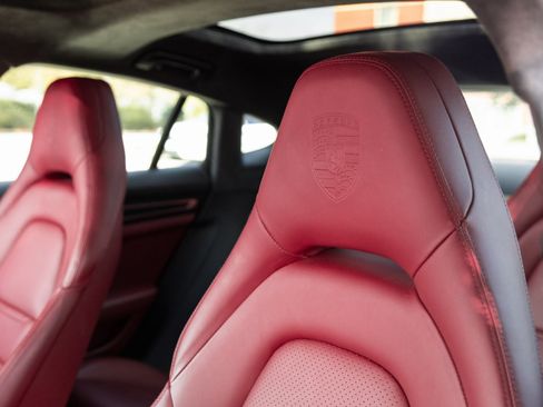 Certified 2020 Porsche Panamera GTS image 23