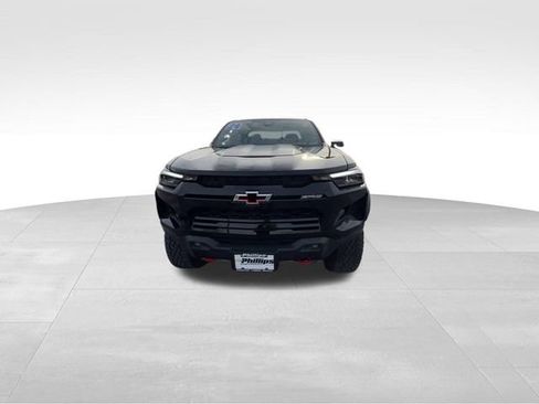 Certified 2024 Chevrolet Colorado ZR2 w/ Technology Package AWD/4WD image 3