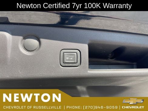 Used 2024 Chevrolet Equinox LT w/ LPO, Floor Liner Package FWD image 39
